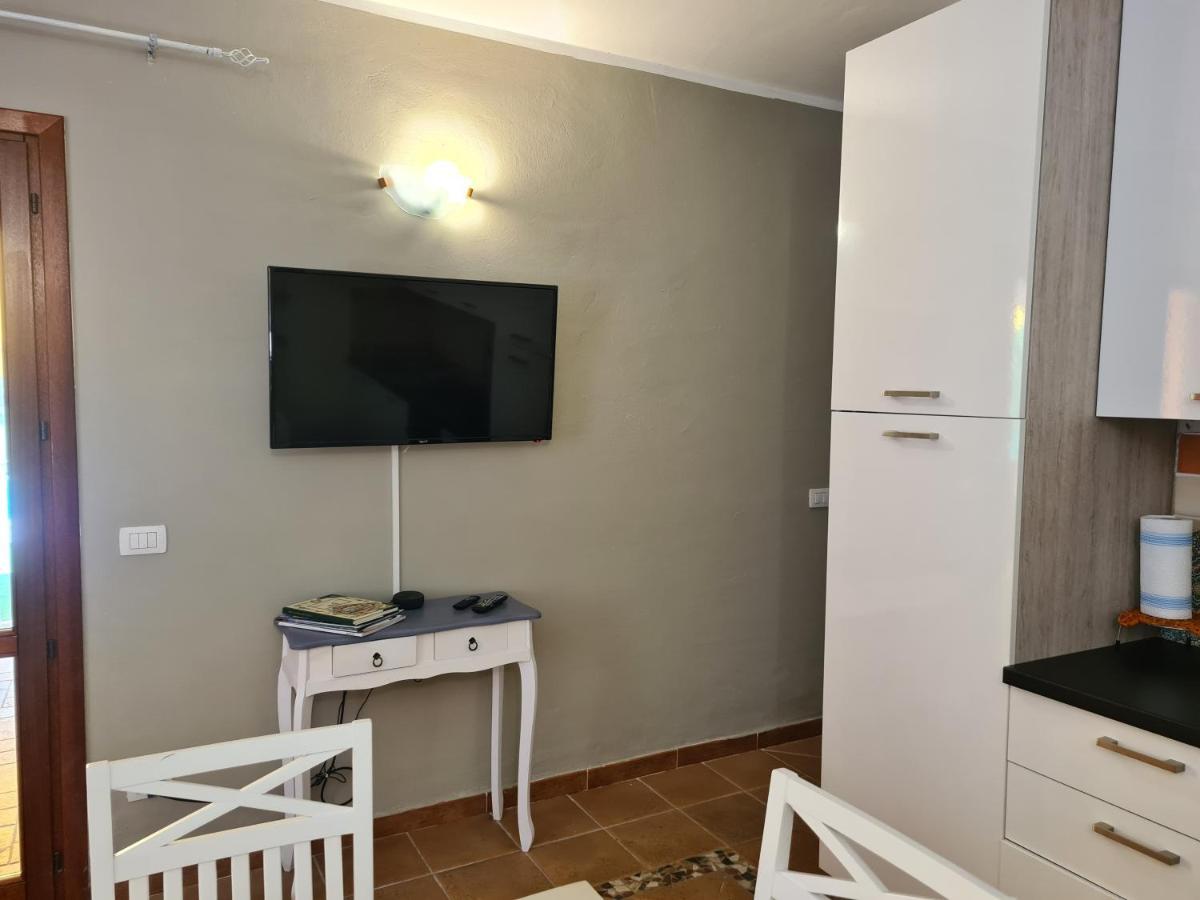 Villa Paola San Teodoro Con Piscina Privata Lu Lioni Exterior foto